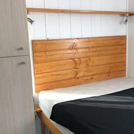 Camping Du Lac אתר קמפינג
