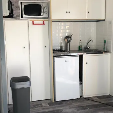 אתר קמפינג Camping Du Lac פואה